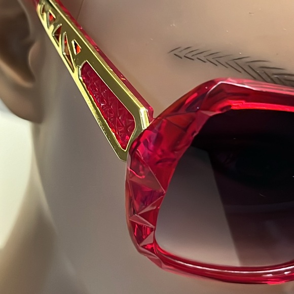 Red Faceted Sunglasses With Case - Picture 4 of 4